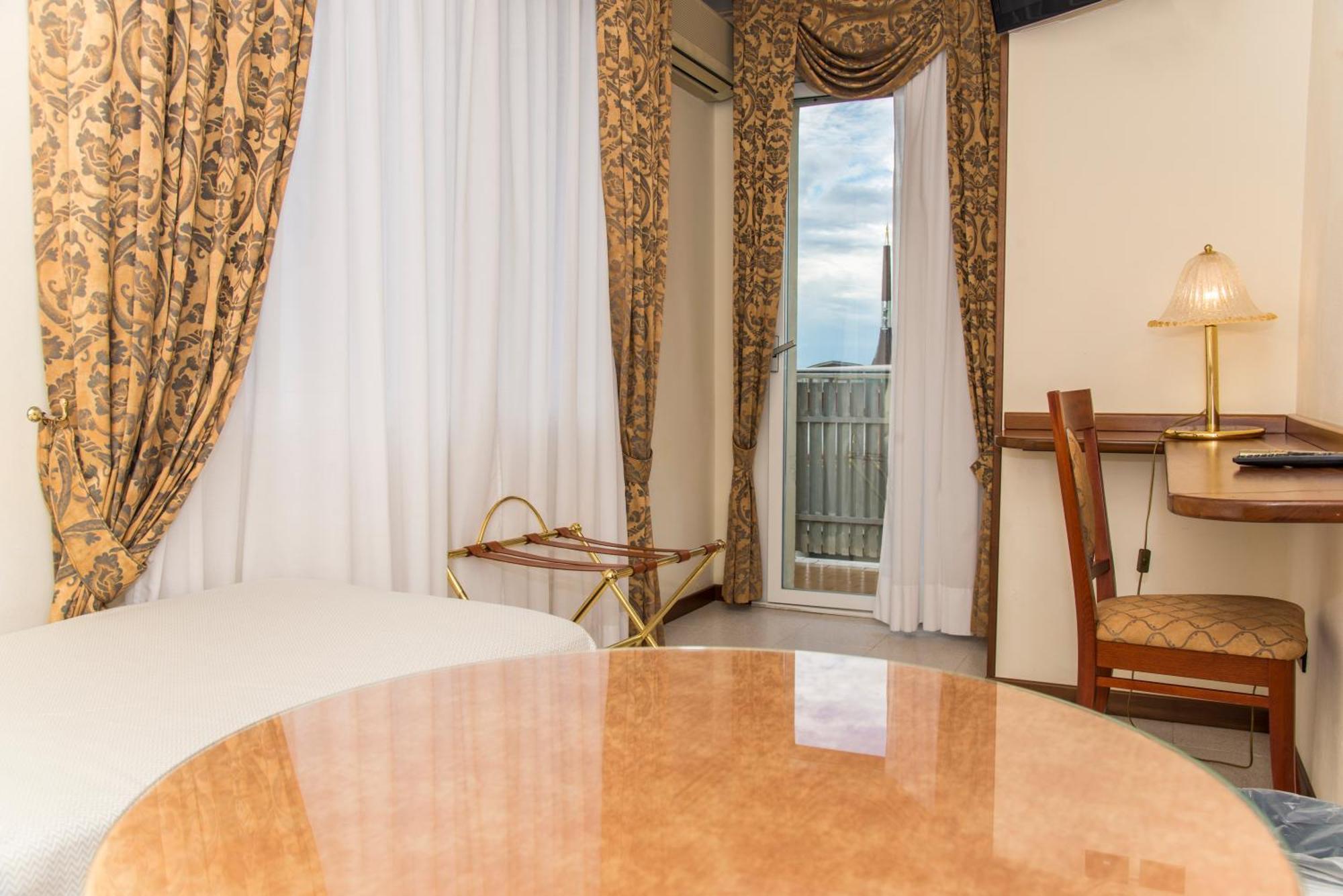 Hotel Miramare Lignano Sabbiadoro Exterior photo