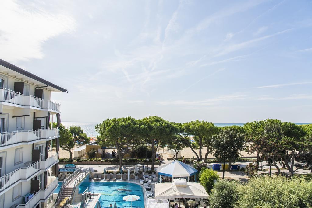 Hotel Miramare Lignano Sabbiadoro Exterior photo